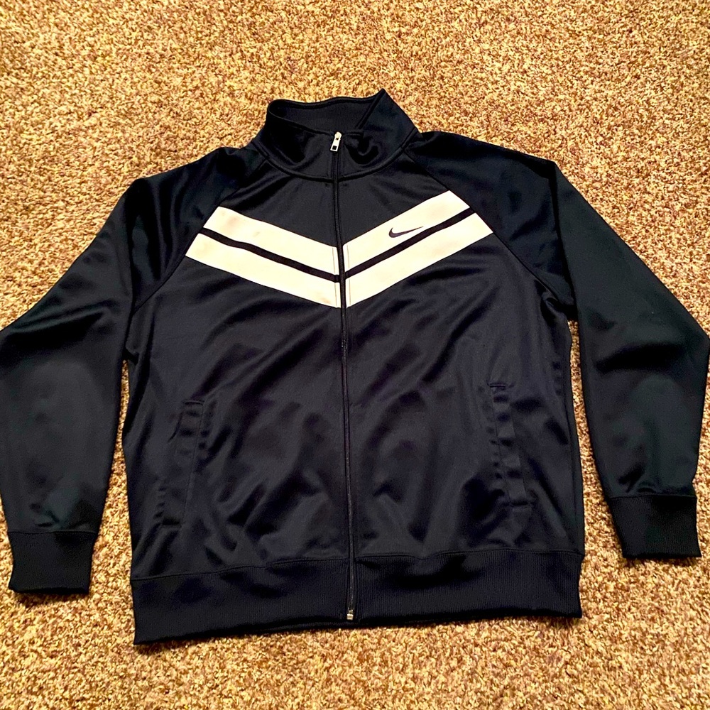 XXL NIKE ZIP UP BRAND NEW NEVER WORN